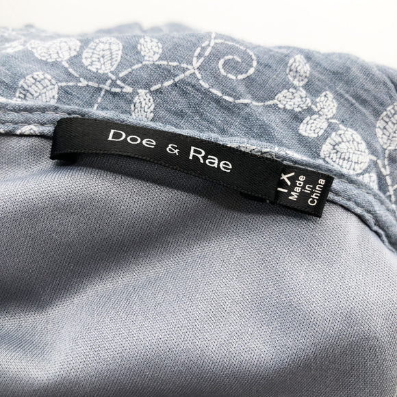 DOE & RAE Hi Low Floral Peasant Mini Dress Plus 1X - Picture 5 of 7